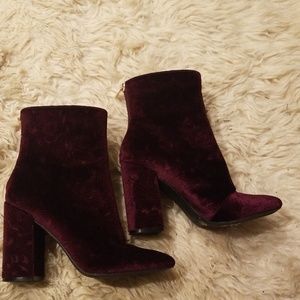 Burgundy velvet feel bootie